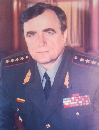 Исаков Владимир Ильич.