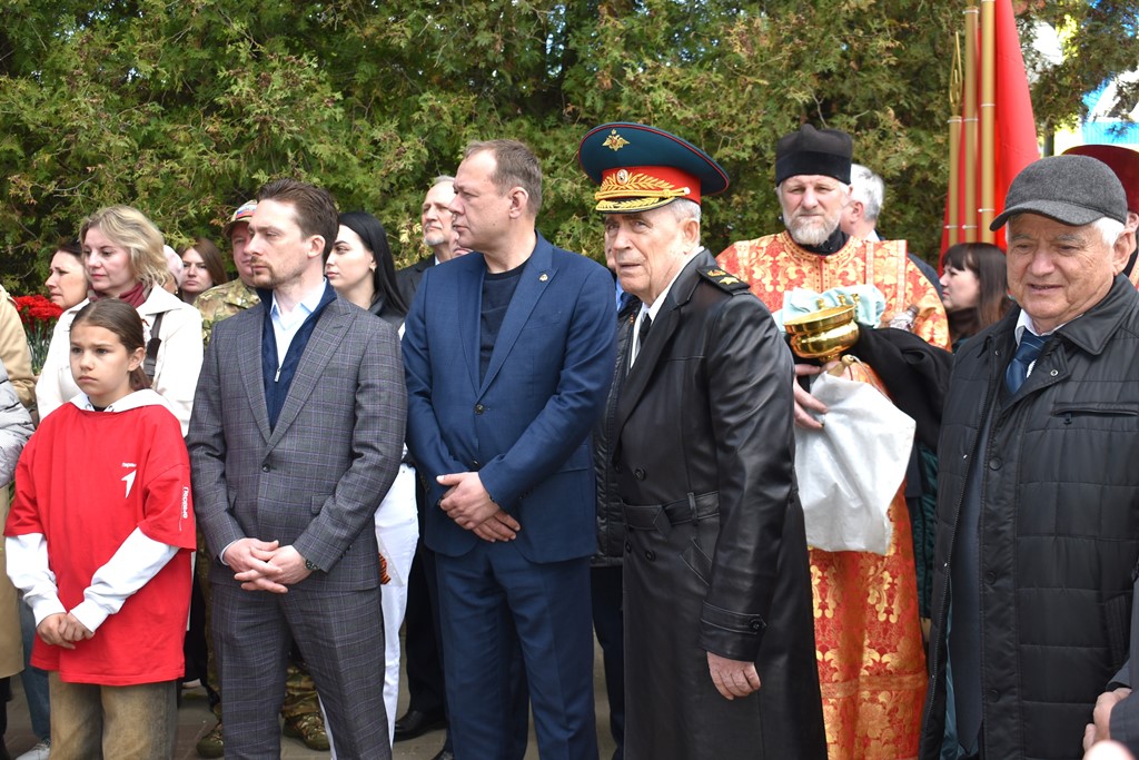 На площади Победы открыли бюст Маршала Советского Союза Георгия Жукова.